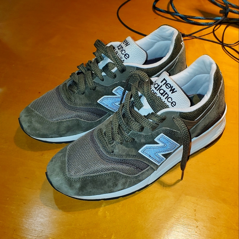 New Balance 997 X J. Crew Army Green size 9.5